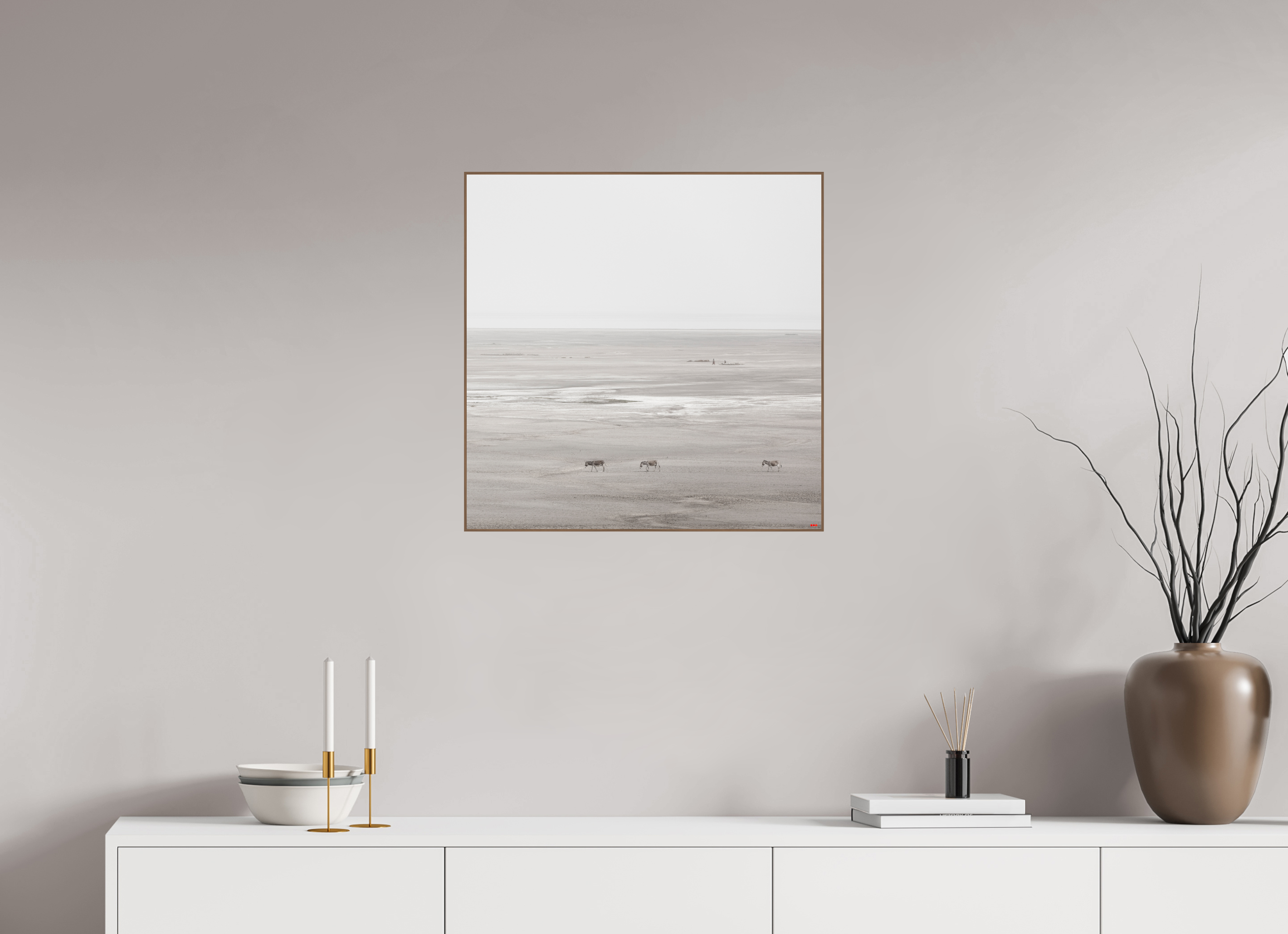 60 x 60 cm, Foto in ArtBox aus Massivholz Nussbaum RED³ PH Danai II