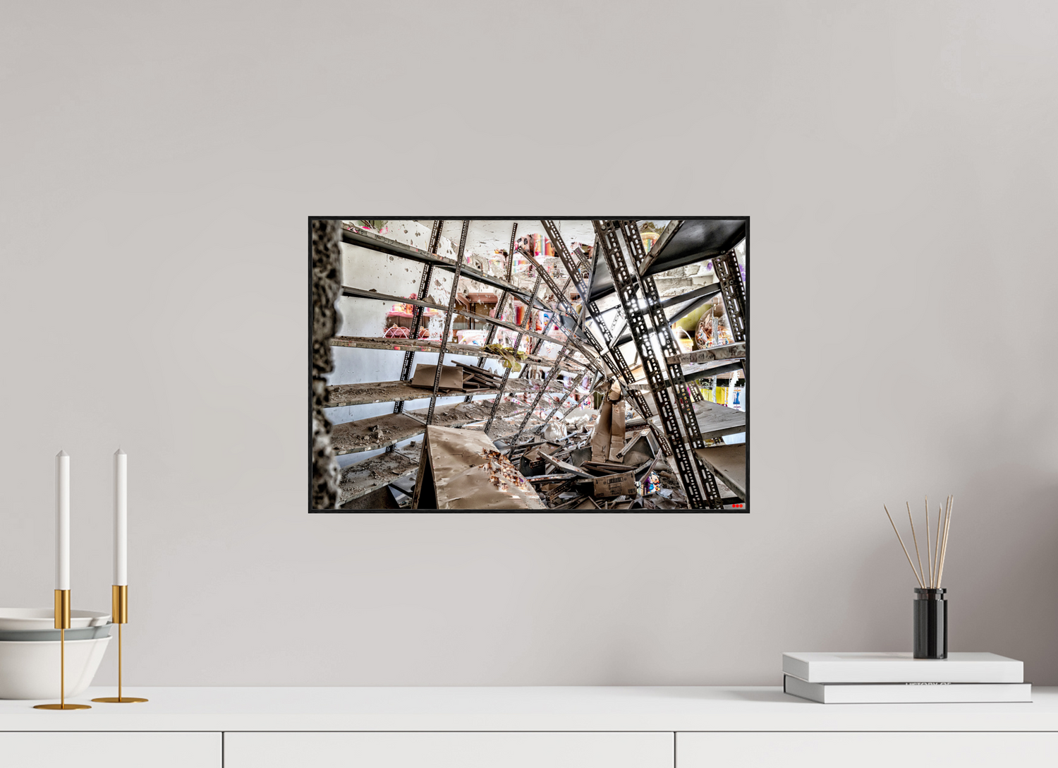 45 x 30 cm, Foto in ArtBox aus Massivholz Eiche schwarz RED³ SCSI Mahira I