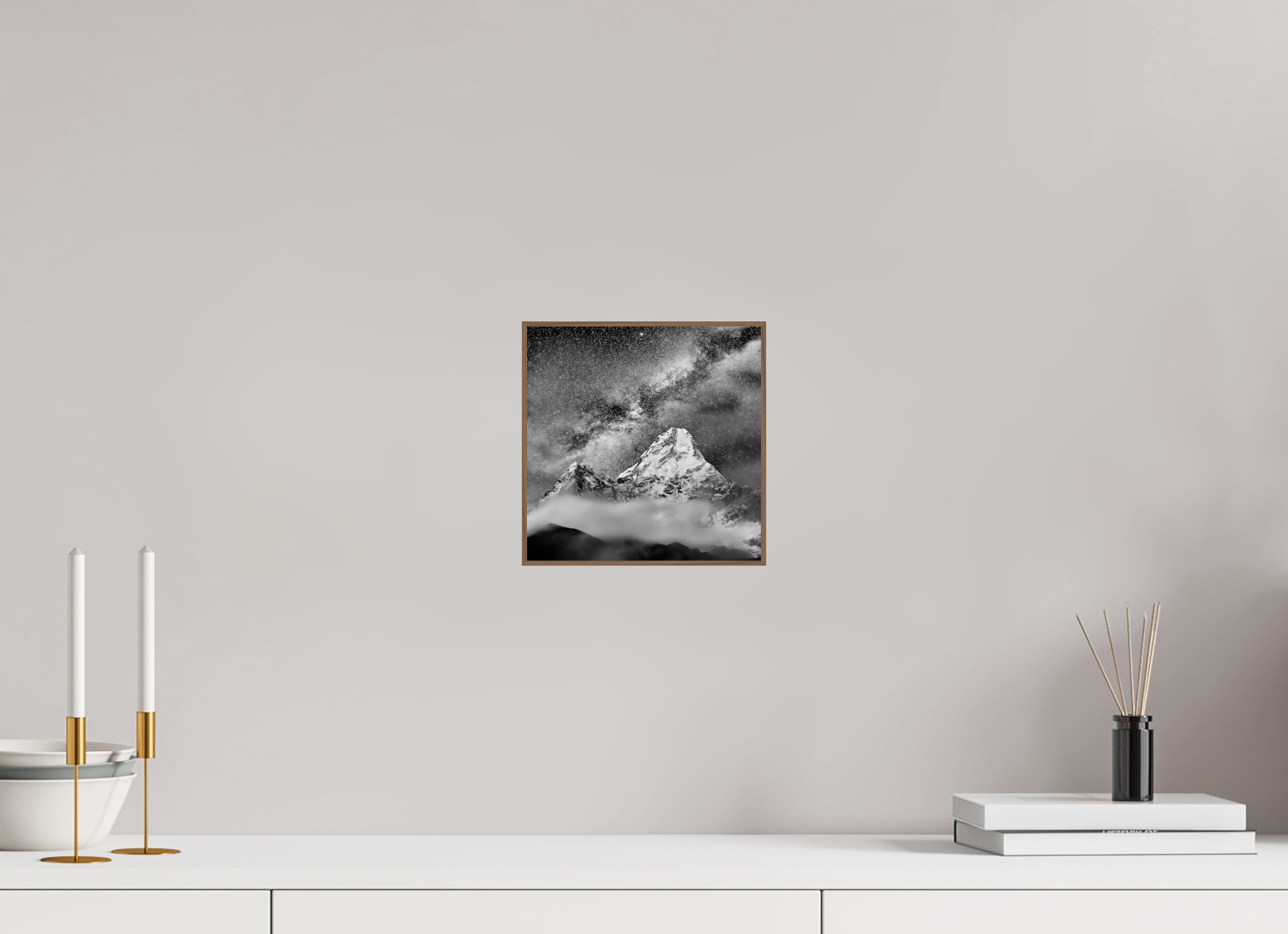 20 x 20 cm, Foto in ArtBox aus Massivholz Nussbaum RED³ Sherab II