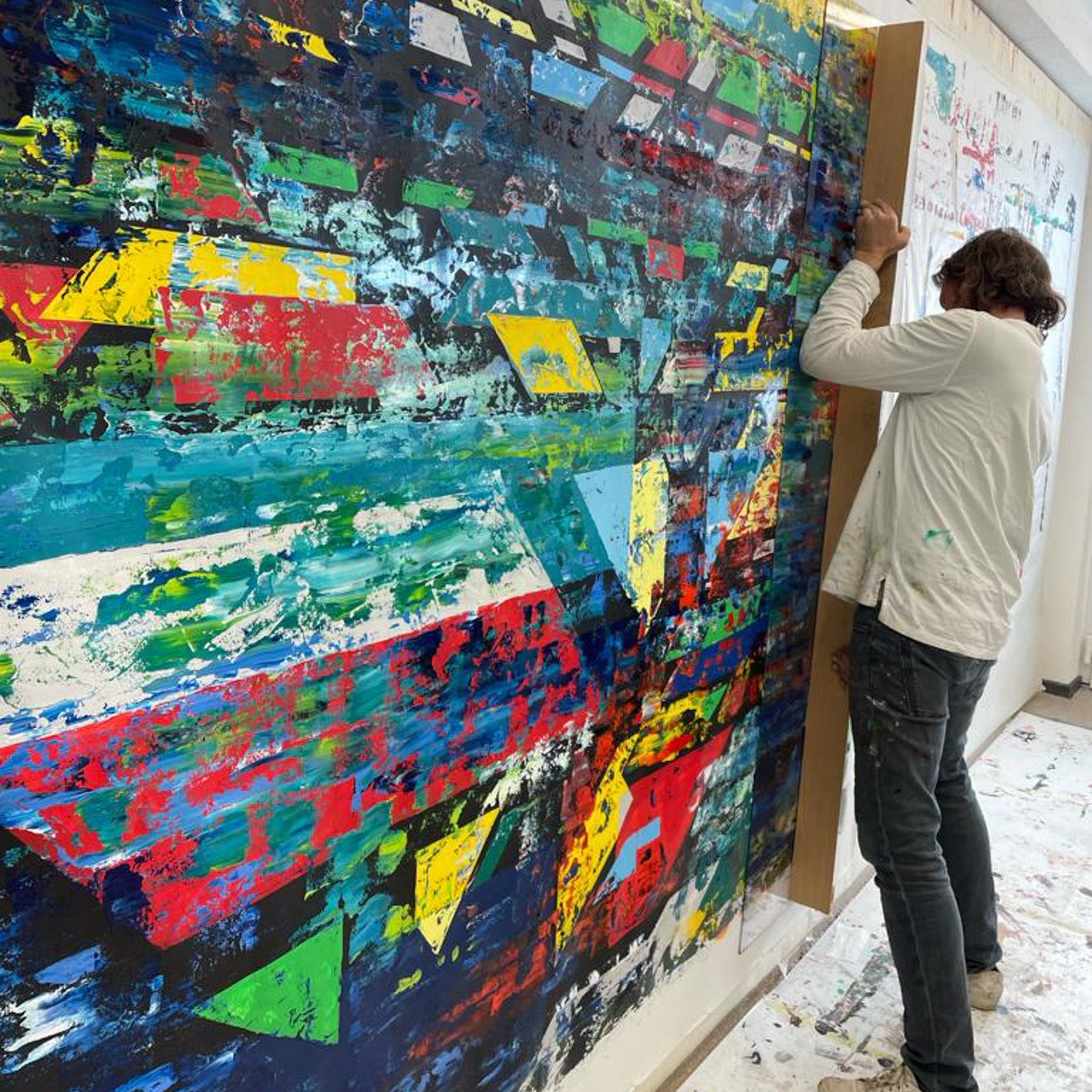 Alexander Maria Lohmann im Atelier – Rakeltechnik und Ölmalerei